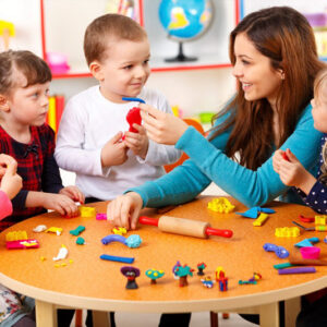 Curso Auxiliar de Creche