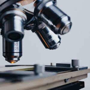 Auxiliar de Laboratório Óptico